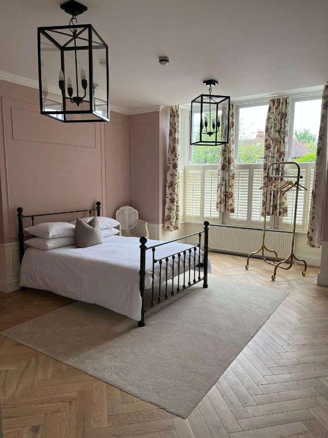 Private Apartment - 3 Bedrooms Harrogate Dış mekan fotoğraf